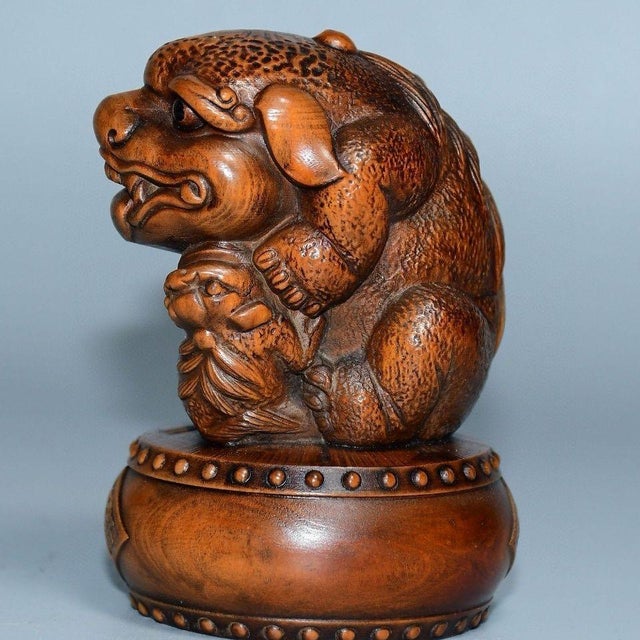 Pair of Carved Boxwood Guardian Lions – 3" Foo Dog Figures With Pedestals For Sale In Los Angeles - Image 6 of 9