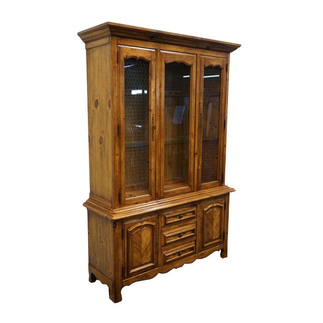 Stanley Furniture Solid Knotty Pine Rustic Farmhouse Americana 53" Lighted Display China Cabinet 7111-10 77.75" High 53.5"...