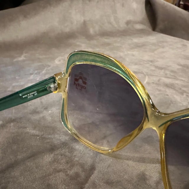 Italian 1970s Viennaline Oversized Sunglasses by Optyl For Sale - Image 3 of 10
