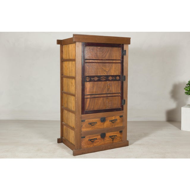 Meiji-era Mizuya Dansu, Circa 1900 – Japanese Kitchen Cabinet For Sale In New York - Image 6 of 12