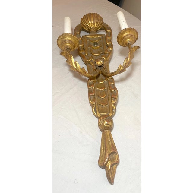 Italian Vintage Ornate Century Italian Hand Carved Gilt Wooden Iron Wall Sconce Fixture For Sale - Image 3 of 15
