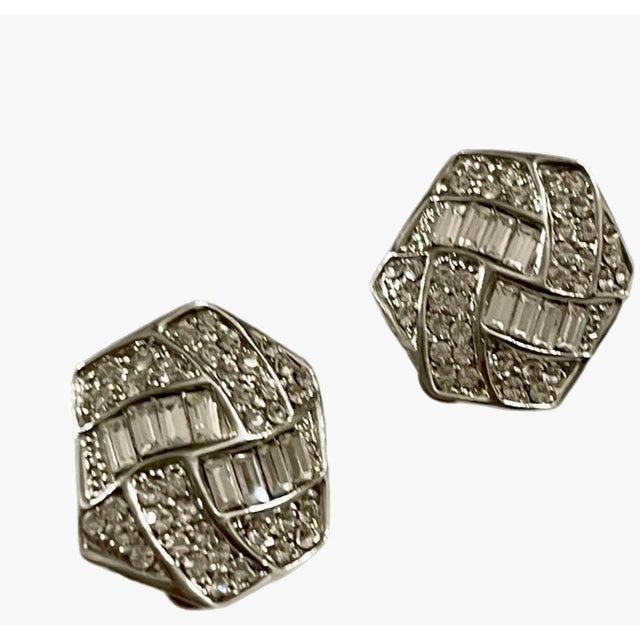 Ciner Style Sparkly Pavé Choker and Earring Set For Sale In New York - Image 6 of 12