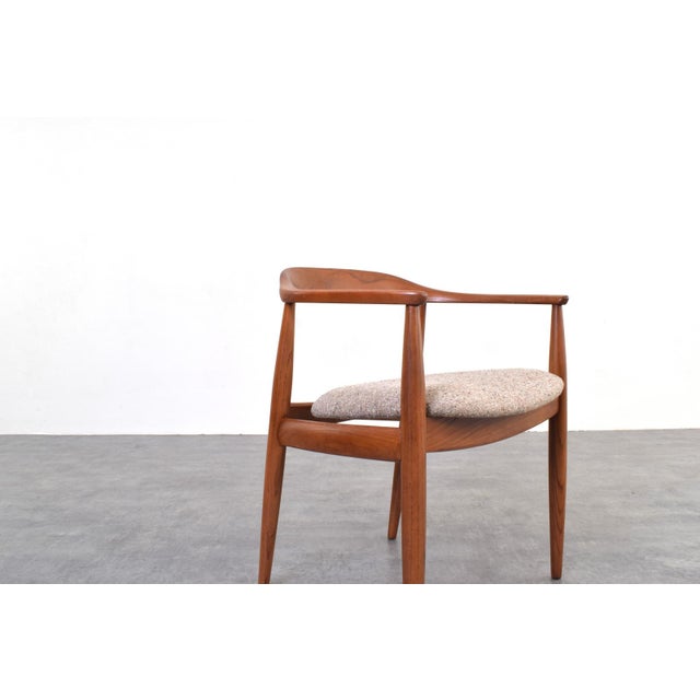 Brown Mid-Century Modern Danish Armchair by Illum Wikkelsø for Niels Eilersen, 1960s For Sale - Image 8 of 13