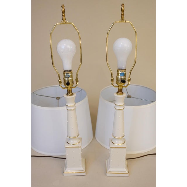 Matched Pair Lenox Quoizel Neoclassic Hollywood Regency Modern Column Porcelain Table Lamps 1960's For Sale - Image 13 of 14