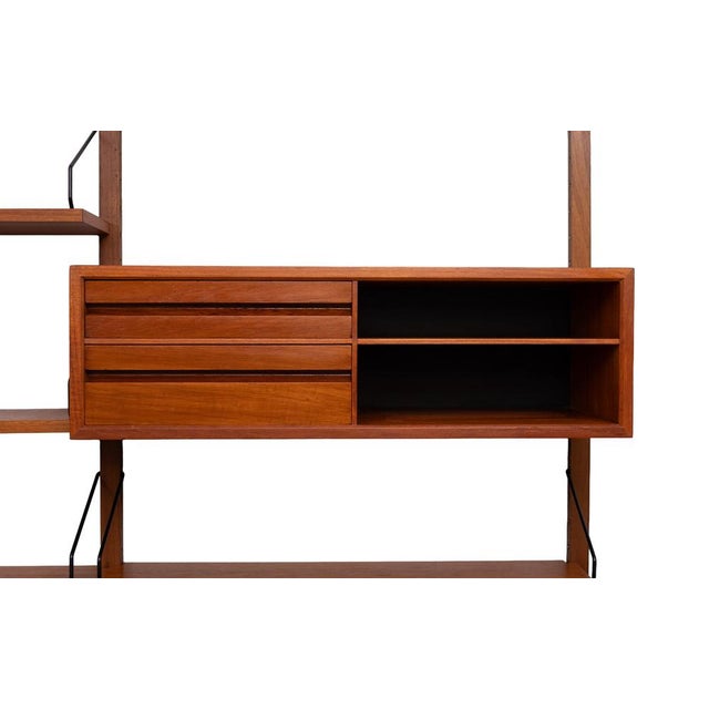 Vintage Royal Wall System with 4 Cabinets in Teak by Poul Cadovius, 1960s, Set of 23 For Sale - Image 9 of 18