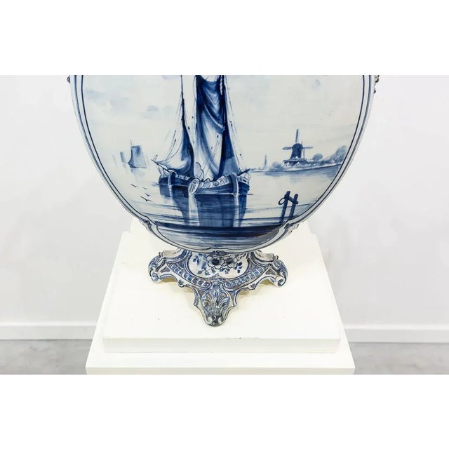 18th Century Dutch Delft Blue Vase For Sale - Image 9 of 12