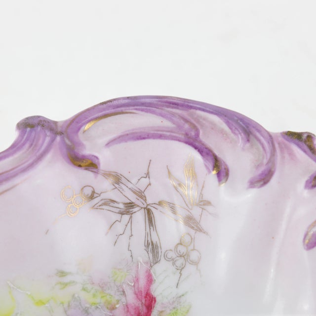 White Rs Prussia Victorian Purple and White Floral Scalloped Plate With Gold Detailing For Sale - Image 8 of 10
