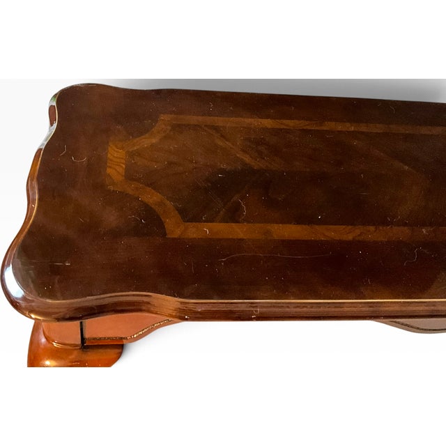 Late 20th Century Queen Anne Style Carved Shell Inlaid Banded Mahogany Console Sofa Table With Pad Feet For Sale - Image 11 of 18