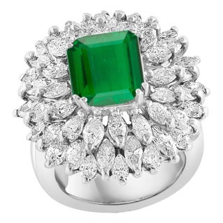 4 Carat Emerald Cut Colombian Emerald & 5.5 Ct Diamond Ring in Platinum Size 6 For Sale