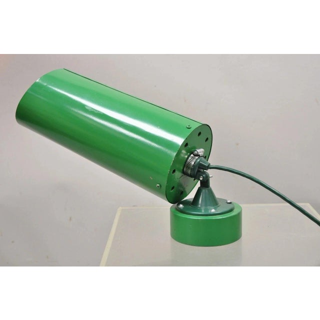 Late 20th Century Modern Green Steel Metal Adjustable Theater Production Spot Light Table Lamp For Sale - Image 5 of 9