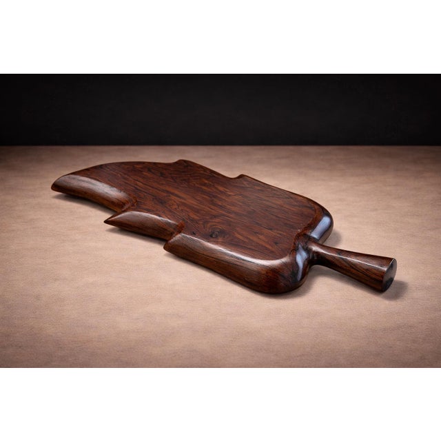 Wood Brazilian Modern Serving Tray With Shape of Leaf in Rosewood, Unknown, 1960s For Sale - Image 7 of 7