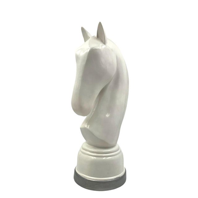 White Resin Chess Horse Sculpture, Italy, 1970s For Sale - Image 4 of 17