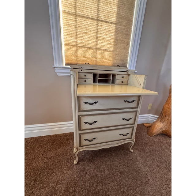 Drexel Mid 20th Century Drawers & Butler's Table For Sale - Image 4 of 4