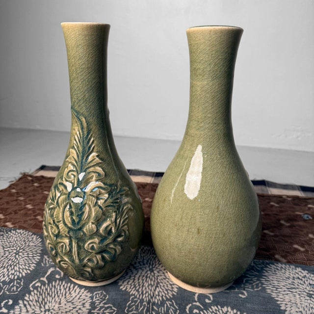 Celadon Ikebana Vases with Floral Relief by Noma Gazan, Japan, 1970s, Set of 2 For Sale - Image 10 of 17