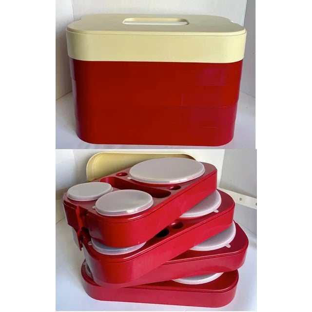 1960's Retro Hampa Red Stacking Plastic Picnic Box for 4 For Sale - Image 13 of 13