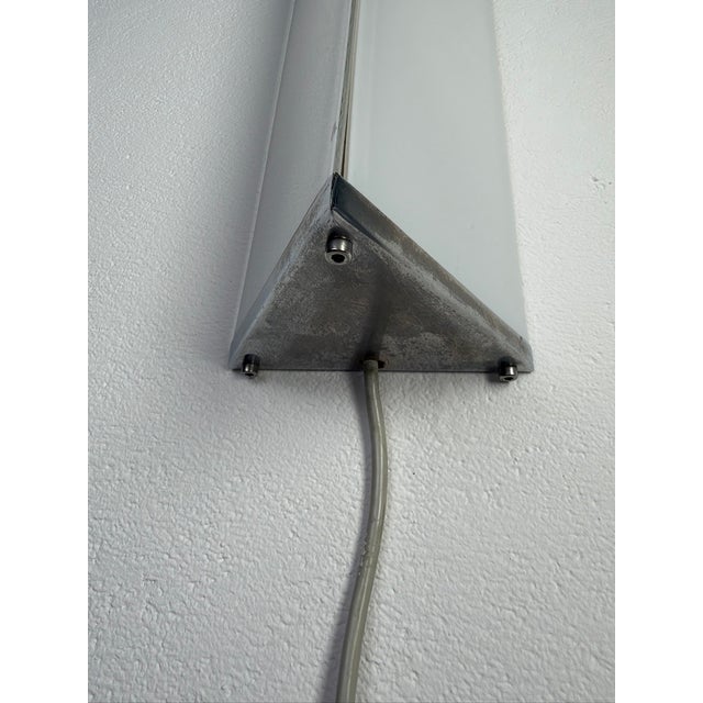 1960s Modernist Geometric Wall Lamp in Glass and Metal, 1960s For Sale - Image 5 of 15