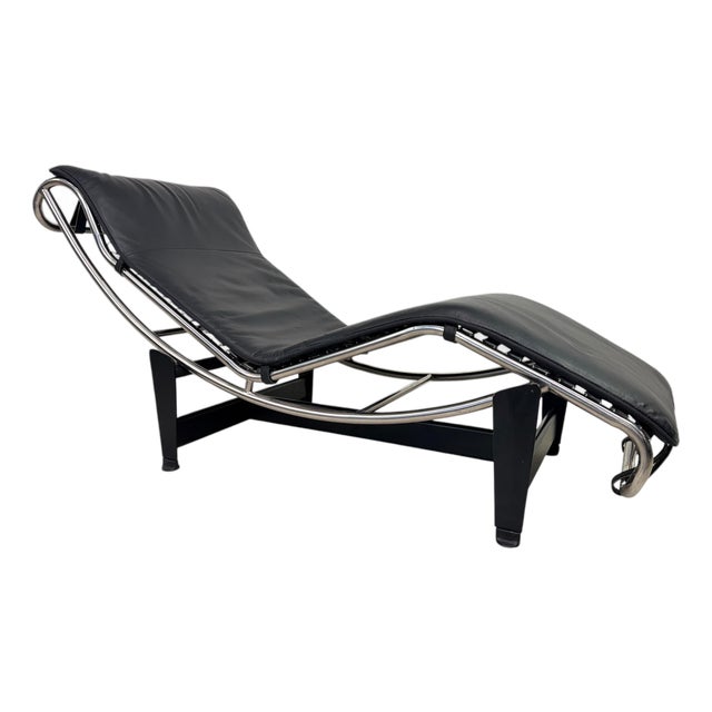 Vintage LC4 Chaise Lounge in Black Leather by Le Corbusier, 1970s For Sale