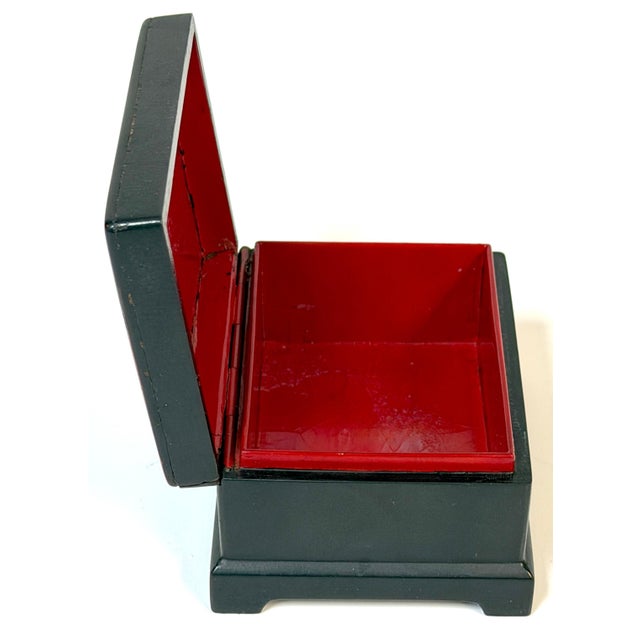 Imperial Russian Lacquered Papier-Mâché Troika Box, Lukutin Factory, 1880-1910 For Sale - Image 12 of 18