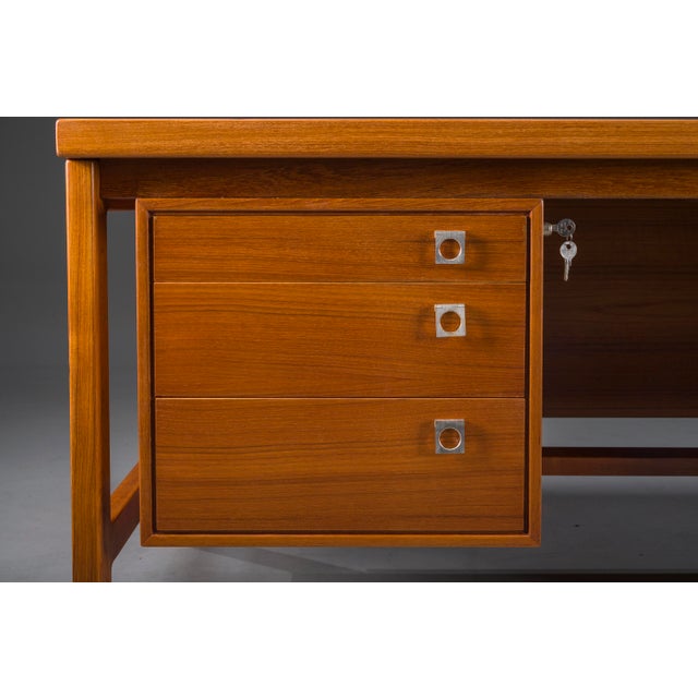 1960s Danish Modern Executive Teak Desk by Arne Vodder for H.P. Hansen, 1960s For Sale - Image 5 of 18