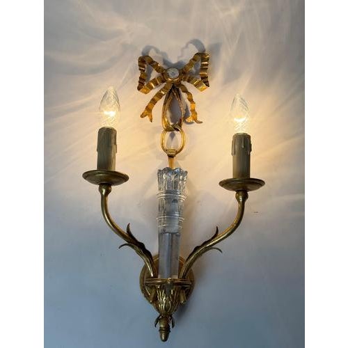 Hollywood Regency Italian Gilt Metal and Glass Two-Light Wall Sconce with Bow by Banci Firenze, 1970s For Sale - Image 3 of 15