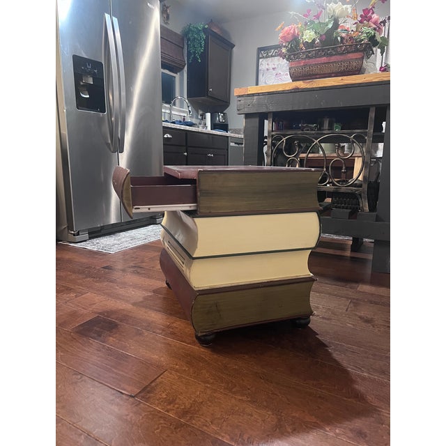 1990s Late 20th Century European Style Vintage 1996 Trompe l'Oeil Stacked Book Chairside Table by Tec Inc. For Sale - Image 5 of 8