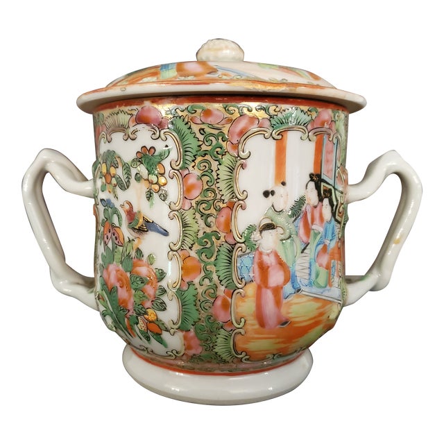 Antique Chinese Porcelain Rose Medallion Covered Jar For Sale