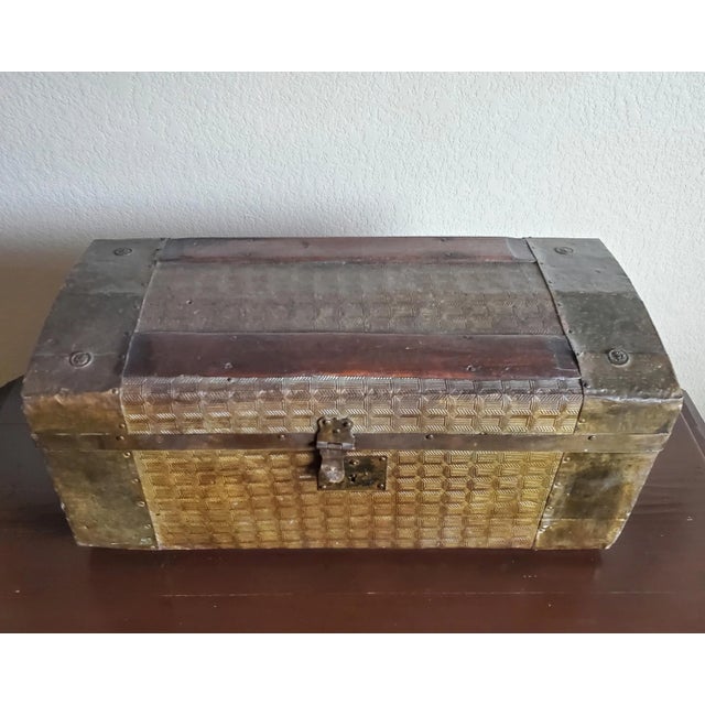 Small 19th Century American Travel Trunk Train Case For Sale - Image 10 of 11