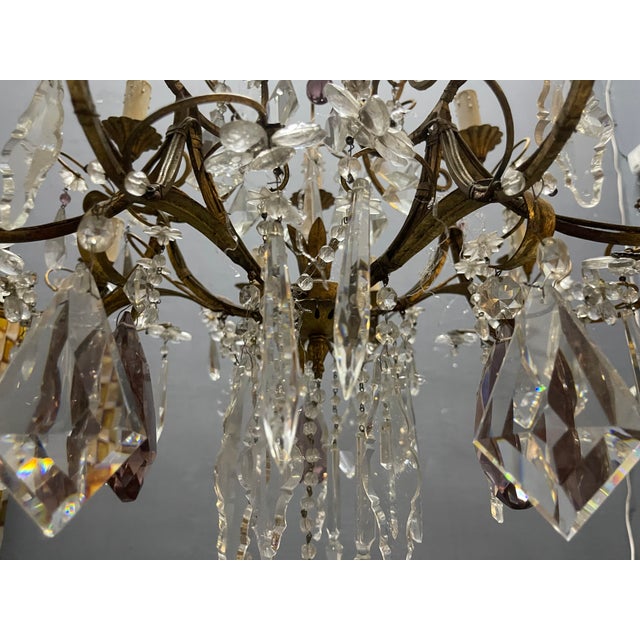 Large Florentine Tole Chandelier with Murano Glass Flowers, Italy, 1950s For Sale - Image 16 of 18