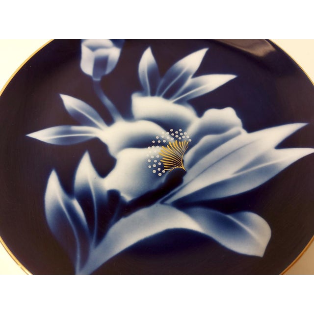 Fukagawa Arita plate from 1960, made in Japan with 22k gold. A beautiful antique decorative porcelain plate made in Japan,...