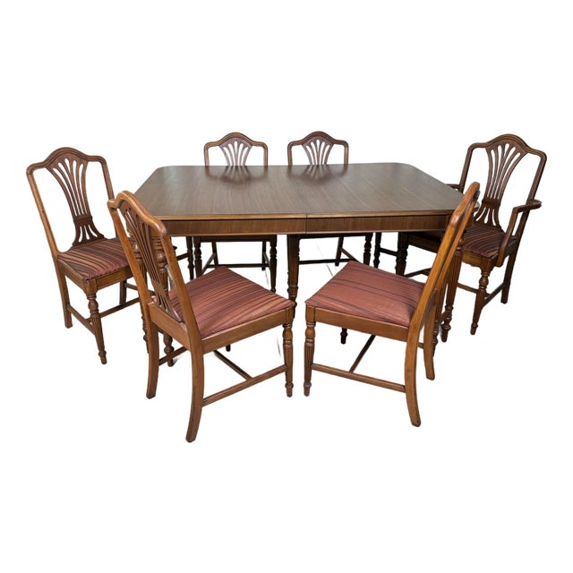 1940s Federalist Style Mahogany Dining Table With Six Hepplewhite Style Chairs For Sale