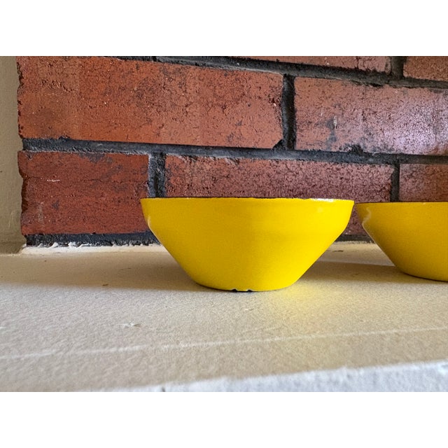 Vintage Yellow Enamel Bowls Set of 2 – Mid Century Kitchenware For Sale In Seattle - Image 6 of 12