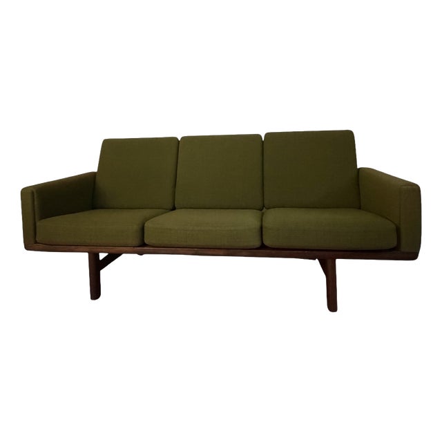 Vintage Ge 236 Three-Seater Sofa by Hans J. Wegner for Getama, Denmark, 1960s For Sale
