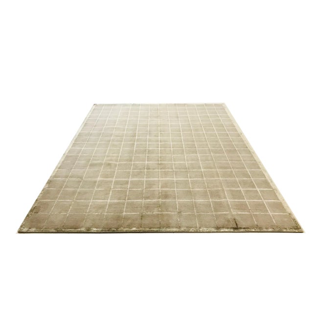 This rug was handknotted and has never been used.