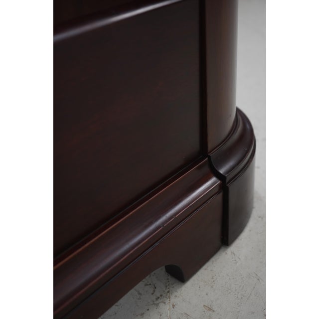 Henkel Harris Flame Mahogany King Size Bed For Sale - Image 11 of 18