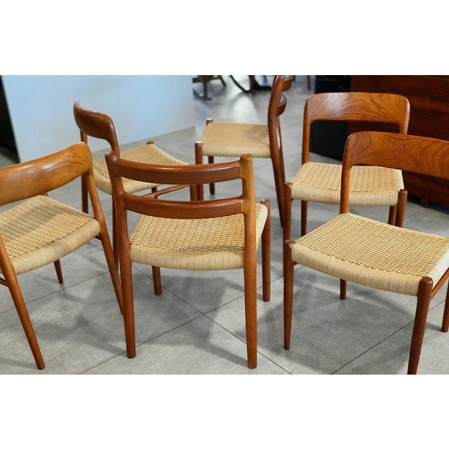 Mid-Century Modern 1960s MCM Dining Chairs by Niels Otto Møller for j.l. Møllers Møbelfabrik — Set of 6 (4 Model 75 & 2 Model 84) For Sale - Image 3 of 17