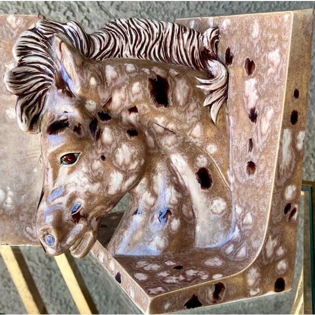 Sienna Late 20th-Century Horse Head Earthenware Artisan Crafted Bookends – A Pair For Sale - Image 8 of 12