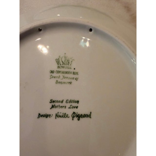 1970s Vintage 1971–1972 Desirée Denmark Old Copenhagen Blue Mother’s Day Porcelain Plates – Set of 2 For Sale - Image 5 of 7
