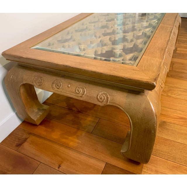 Late 20th Century Vintage Chinoiserie Style Century Furniture Coffee Table For Sale - Image 5 of 9