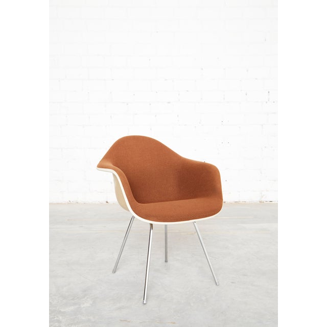 Off-White Dax Fiberglass Chair by Charles & Ray Eames for Vitra, 1990s, Set of 2 For Sale - Image 9 of 18