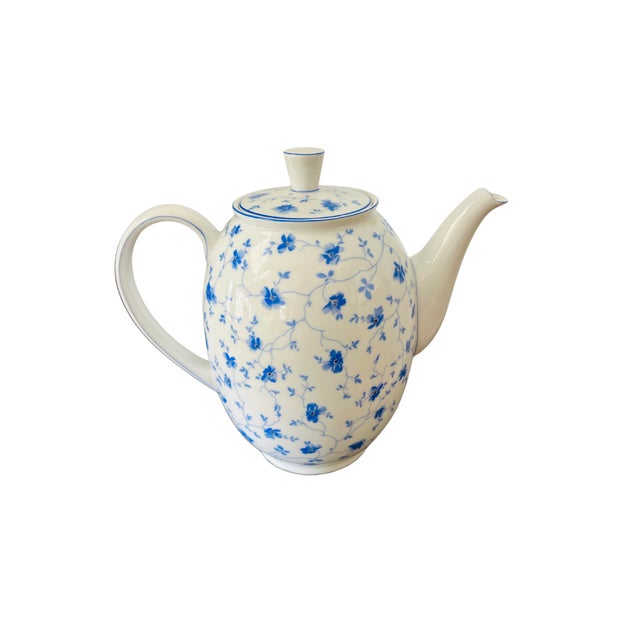 Mid 20th Century Vintage Arzberg Porcelain Teapot – Blaublüten (Blue Blossom) – Designed by Dr. Hermann Gretsch – German Mid-Century Porcelain For Sale - Image 5 of 14
