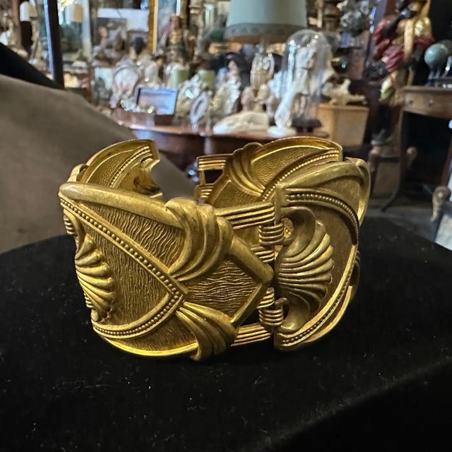 A 1930s Art Deco Gilded Metal Bracelet For Sale - Image 4 of 11