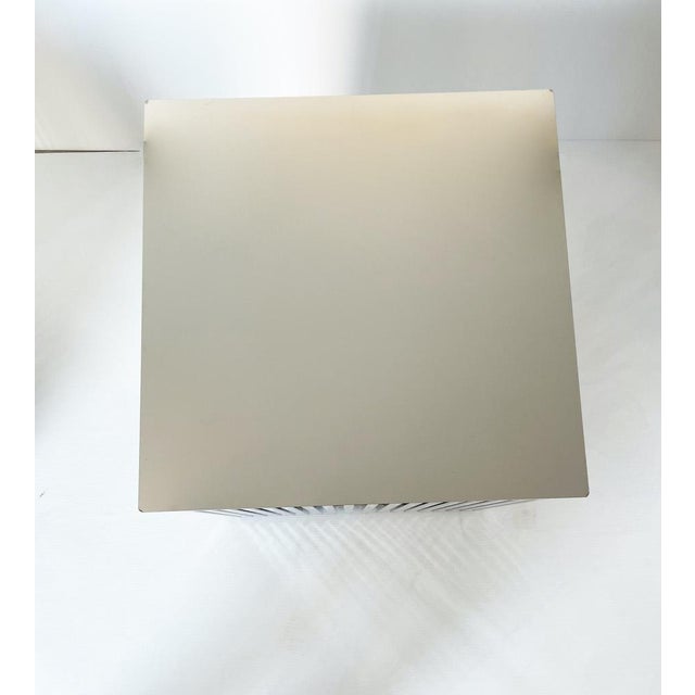 Metal Cubic Tables in Chromed Metal, 1970s, Set of 2 For Sale - Image 7 of 8