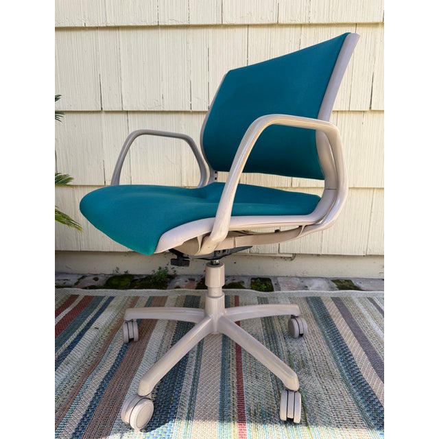 Steelcase Vintage Mid-Century Steelcase Teal Blue Rolling Office Desk Arm Chair For Sale - Image 4 of 18