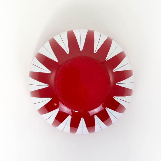 1960's Cathrineholm Red and White Lotus Enamel Bowl 11-Inch For Sale - Image 9 of 11