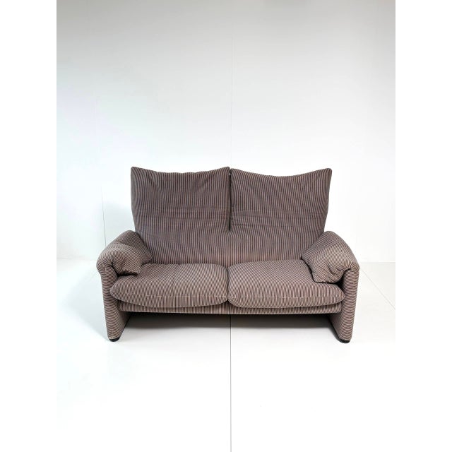 1970s Maralunga 2-Seater Sofa by Vico Magistretti for Cassina, Italy, 1973 For Sale - Image 5 of 18