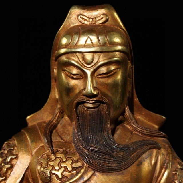 Chinese Vintage Gilt Brass Seated Guan Gong Statue, Chinese God of War & Wealth Decor Sculpture For Sale - Image 3 of 9