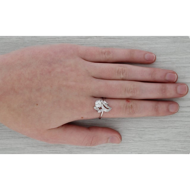 Metal Vintage 0.76tcw Diamond Flower Ring 14k White Gold Size 7.75 Engagement For Sale - Image 7 of 9
