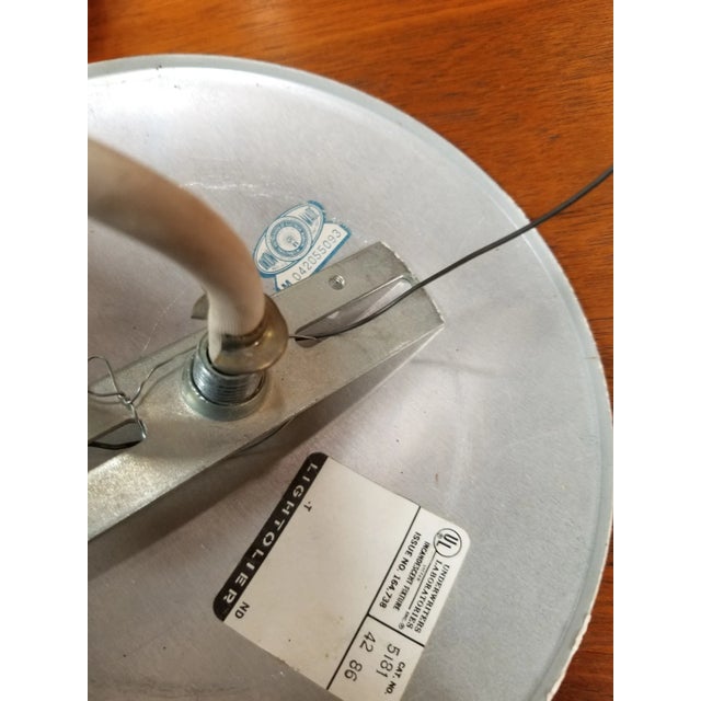 Mid-Century Modern Lightolier Mid-Century Modern Concentric Louvered Brass Pendant Light / Chandelier For Sale - Image 3 of 10