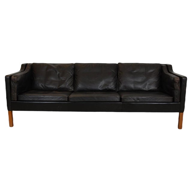 Vintage 2213 3-Seater Sofa in Patinated Black Leather by Børge Mogensen for Fredericia For Sale