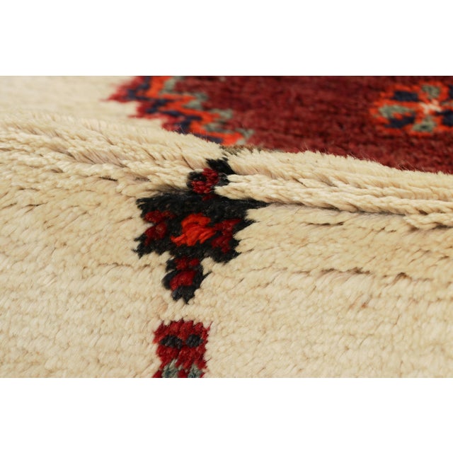 Cream Antique Gabbeh Persian Tribal Rug, Beige With Geometric Medallion - Rug & Kilim For Sale - Image 8 of 8